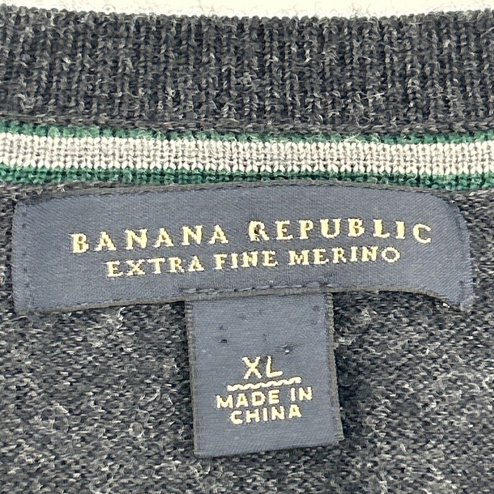 Banana Republic Sweater Men's XL Gray Argyle V-Neck Pullover 100% Merino Wool - Picture 2 of 8